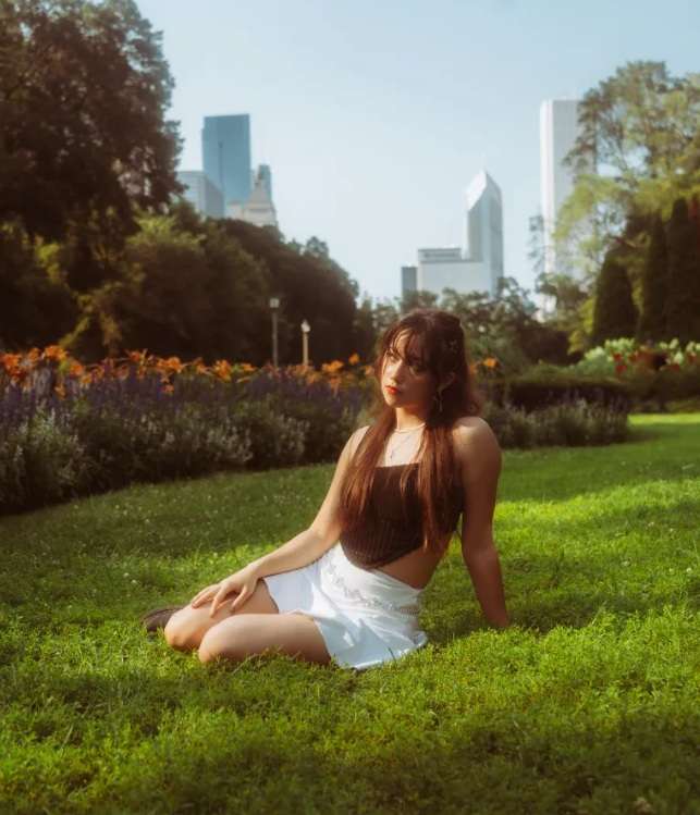 Sierra Sikora: A Fresh Force Shaping the Future of Indie Pop